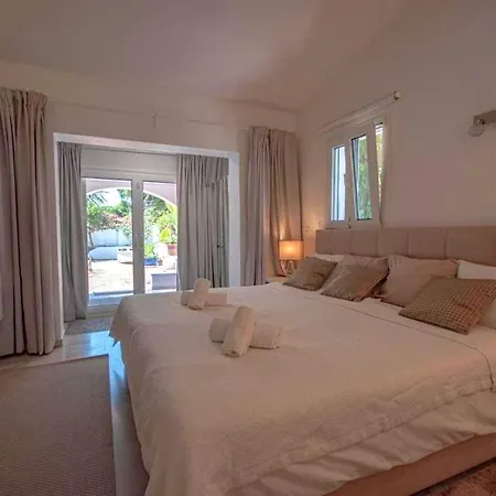 Villa En Costabella *